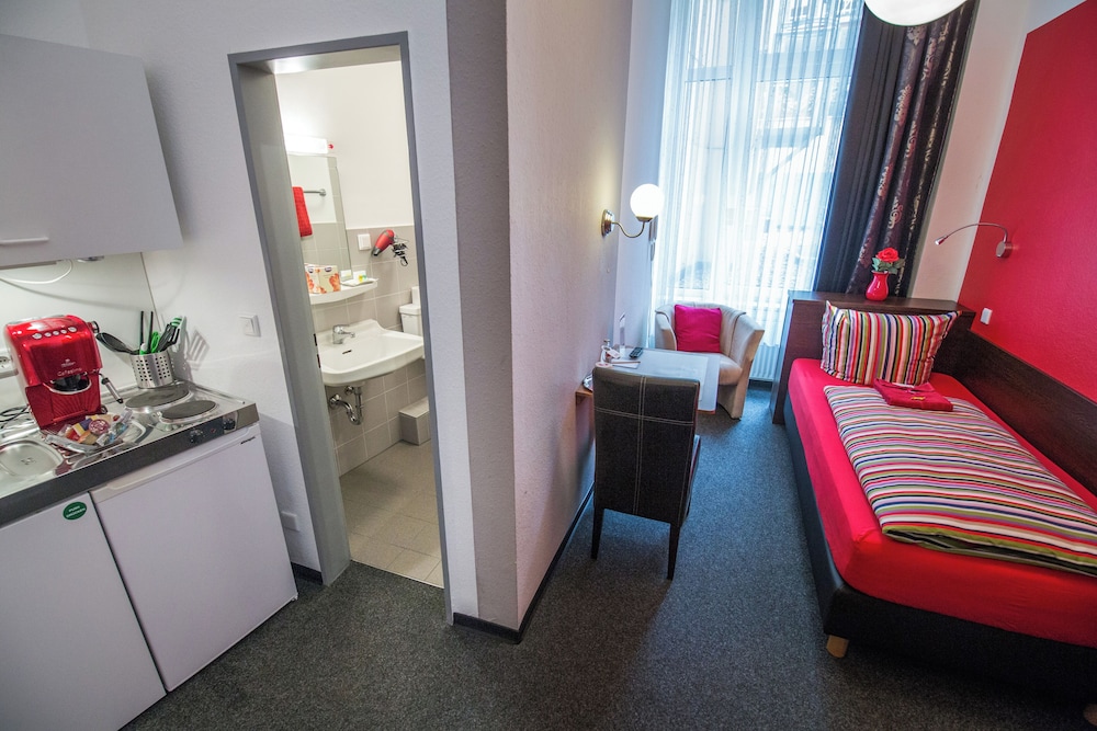 Classic Single Room