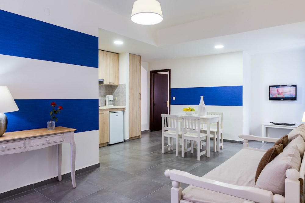 Superior Apartment, 1 Bedroom (for 4) - Photo 9