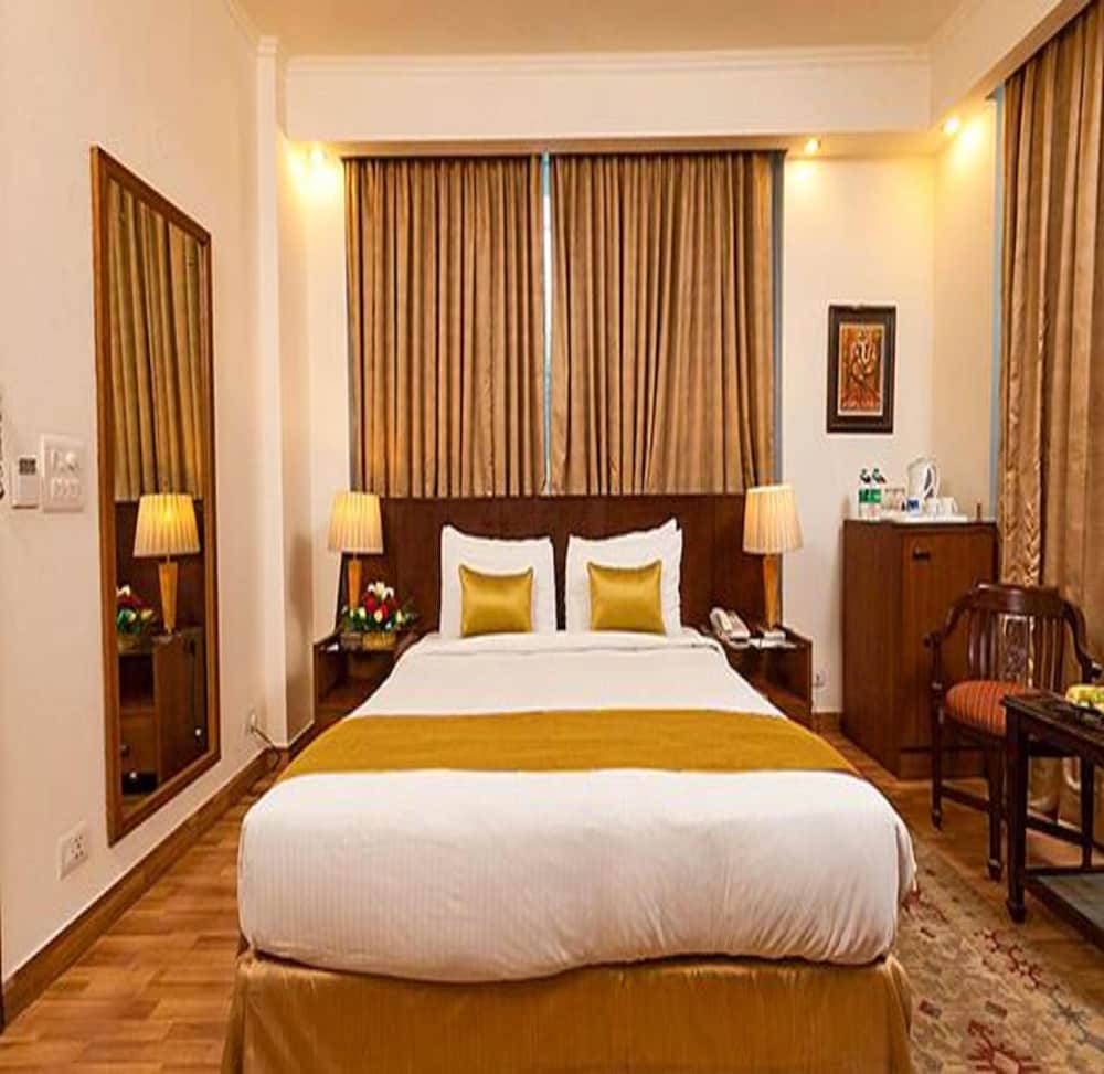 Deluxe Room - Photo 2