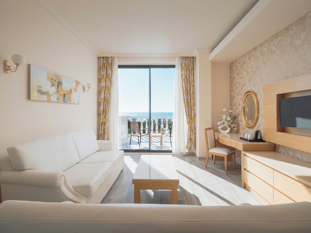 King Suite photo 2