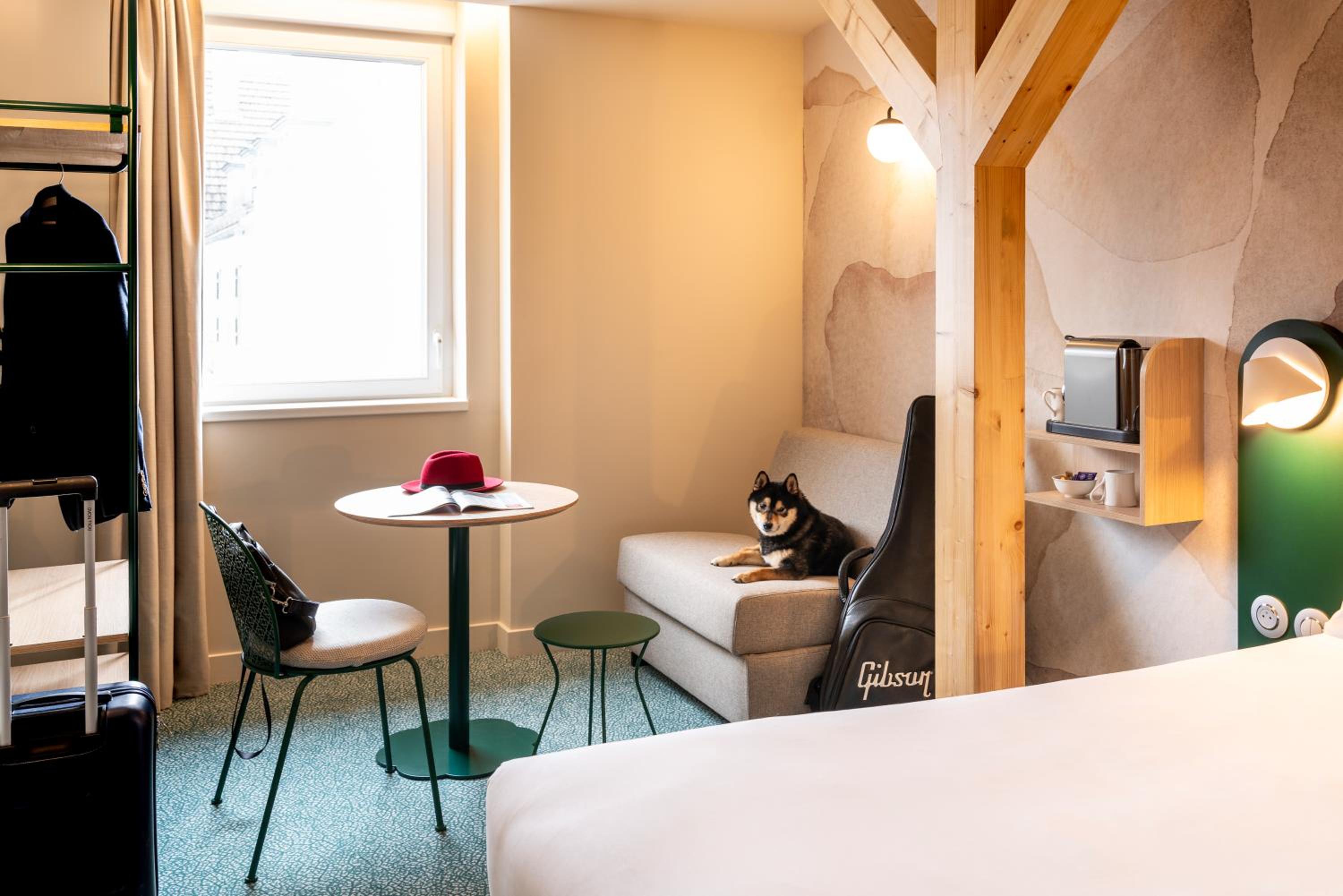 Comfort Queen Room with Convertible Chair - Photo 9