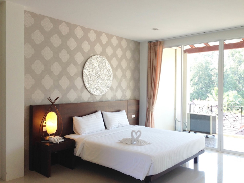 Deluxe room (NO airport transfer) - Photo 2