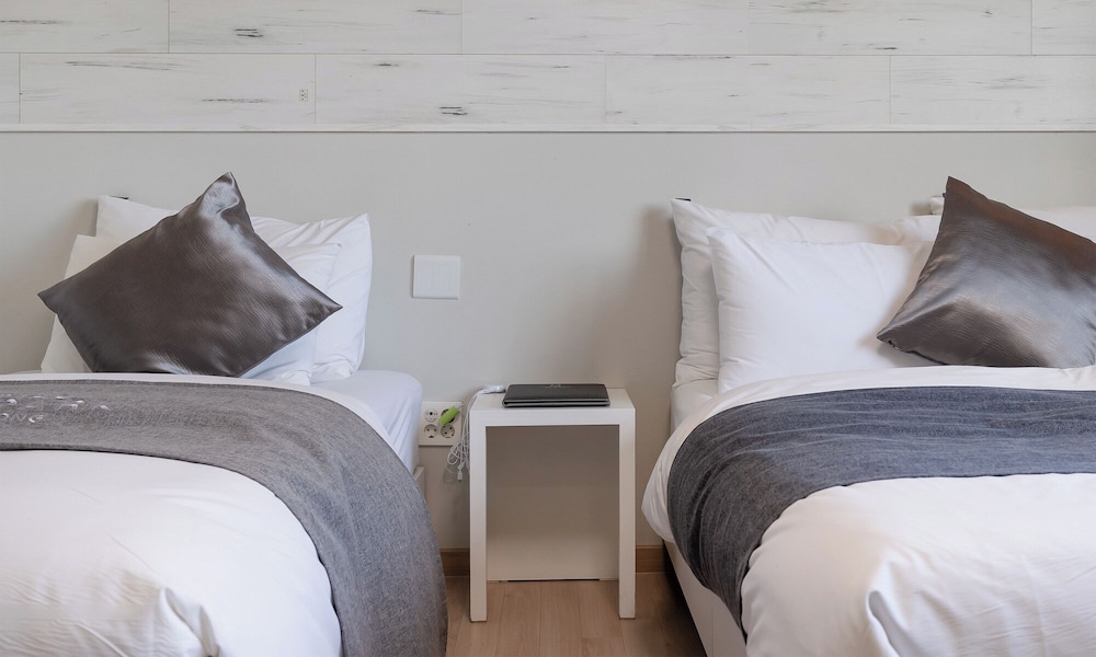 [First Served Deal] Superior Family Twin Room - Photo 12