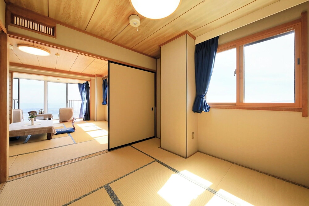 Deluxe Japanese style guest room with Ocean View, Non Smoking - Photo 8