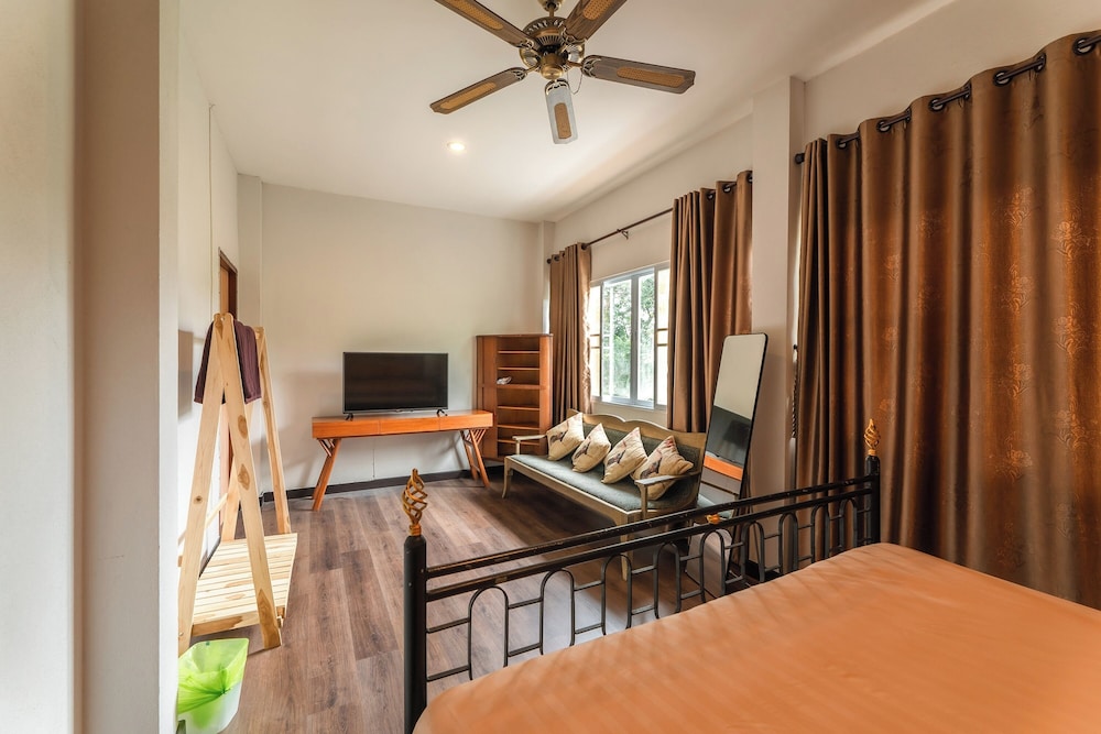 Standard Room - Photo 10