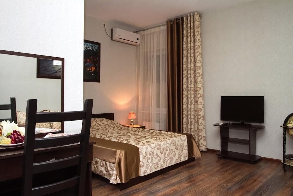 Superior Room, 1 Queen Bed, Non Smoking photo 1