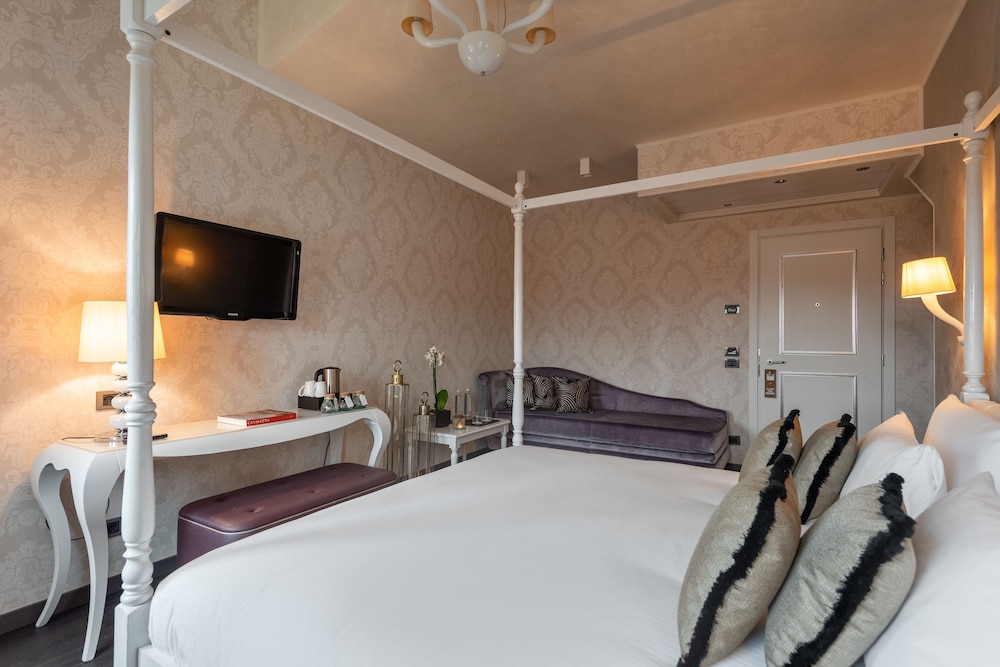 Junior Studio Suite, Canal View photo 2