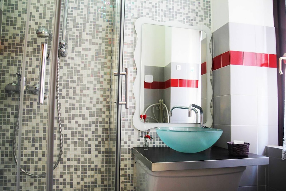 Standard Double Room, Ensuite photo 2