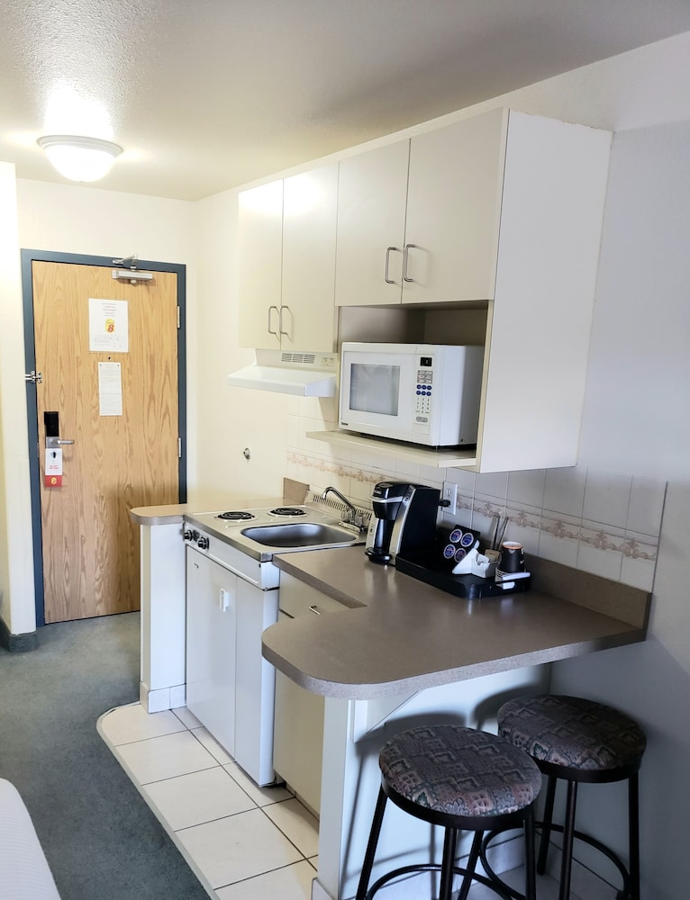 Efficiency, Standard Room, 2 Queen Beds - Photo 3