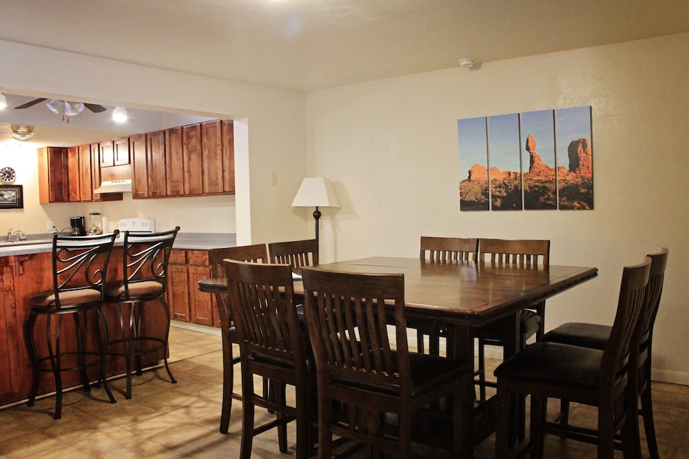 Deluxe Apartment, 3 Bedrooms photo 1
