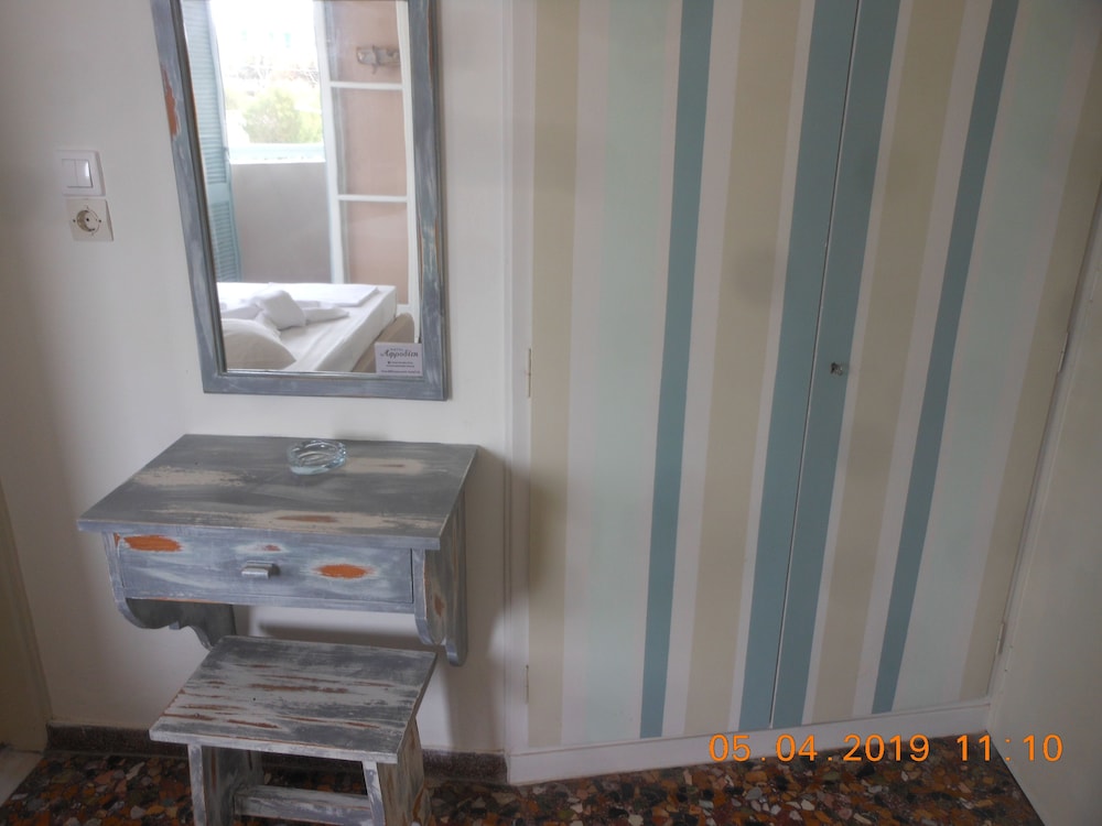 Standard Triple Room photo 3