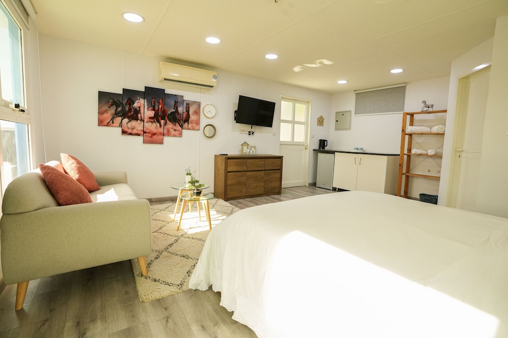 Deluxe Cabin photo 2