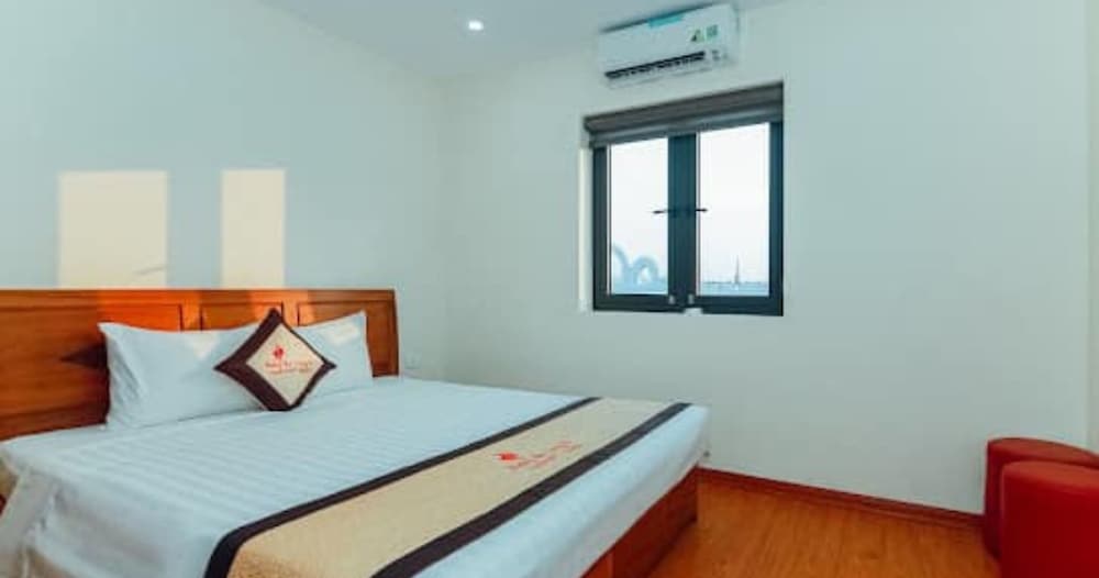 Basic Room, City View