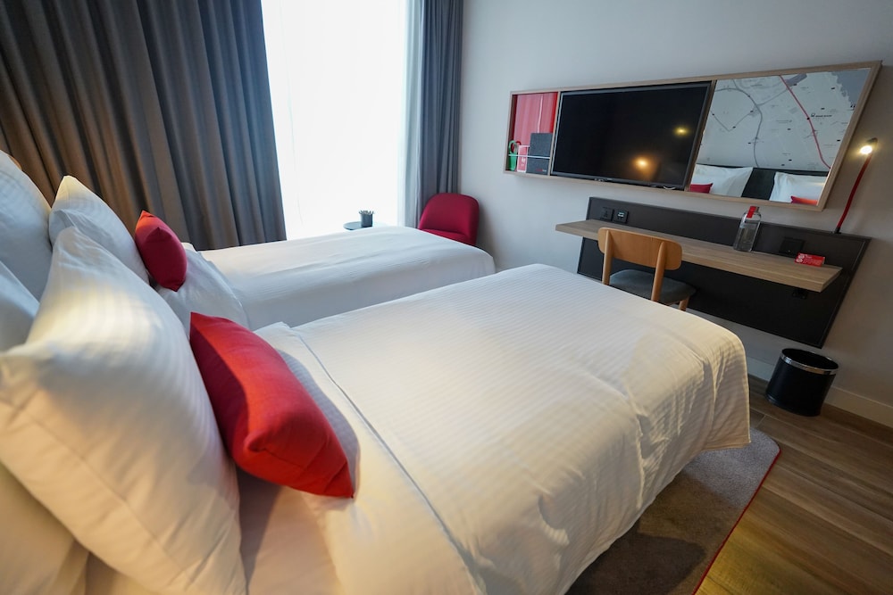 Superior Room, 1 Twin Bed (Canal View) free shuttle service to Festival City Mall