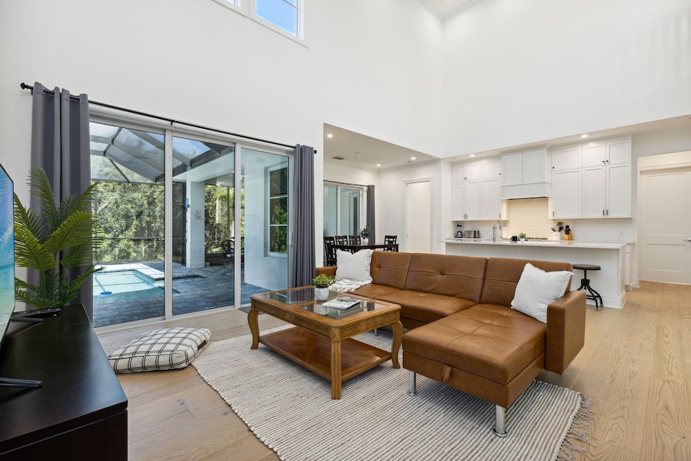 House (4 Bedrooms) photo 1