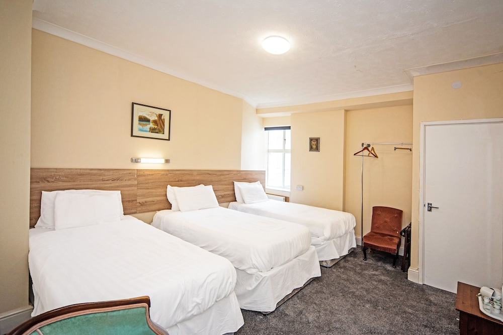 Standard Triple Room photo 2