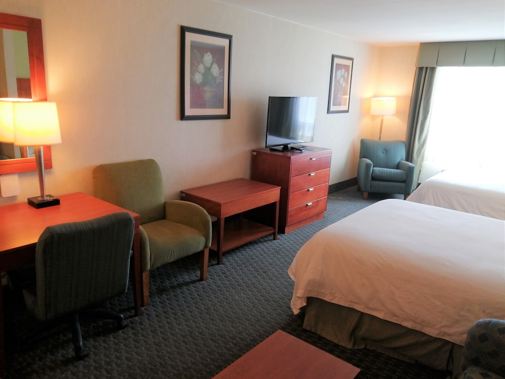Suite, 2 Queen Beds - Photo 4