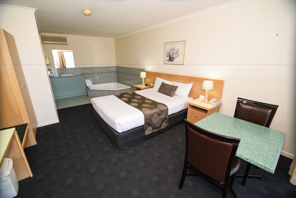 Spa Room - Photo 1