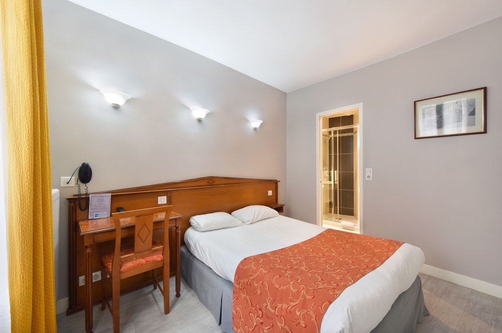 Standard Double Room photo 3