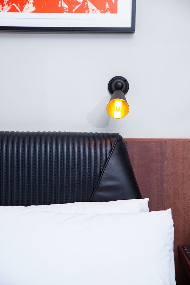 The Warehouse Cosy Room - Photo 8