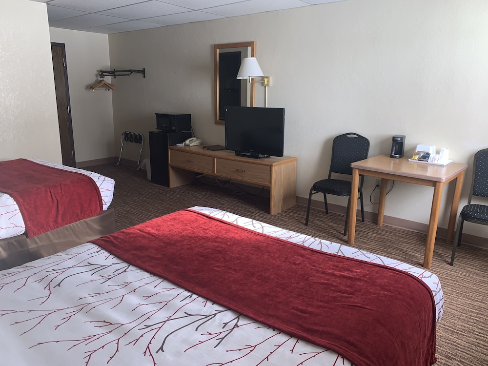 Standard Room, 2 Queen Beds, Non Smoking - Photo 1