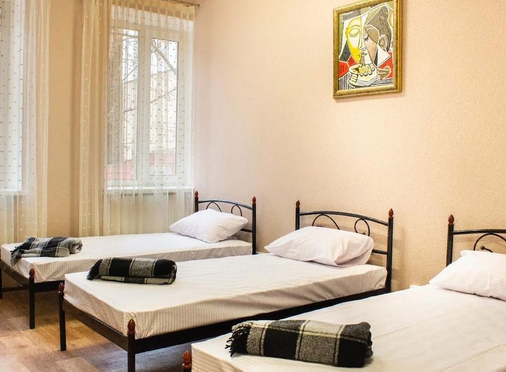 Shared Dormitory, Mixed Dorm (Bed in 5-Bed Dormitory) photo 3