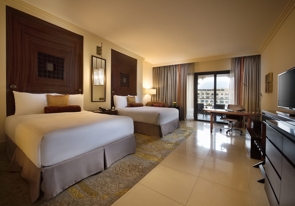 Fairmont Gold, Room, Multiple Beds, Balcony, Sea View