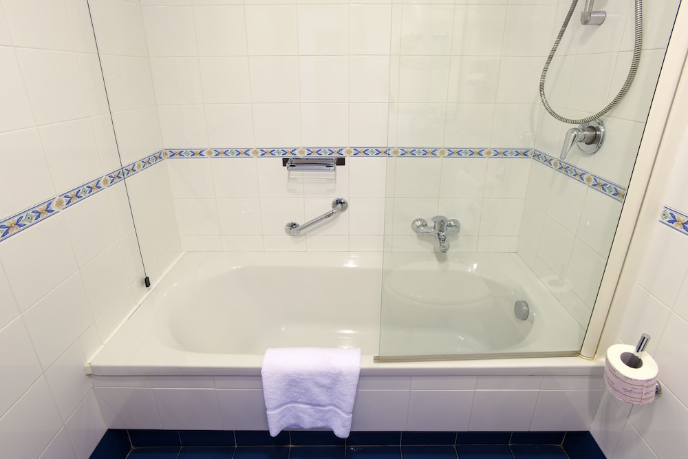 Classic Triple Room, 1 Bedroom photo 3
