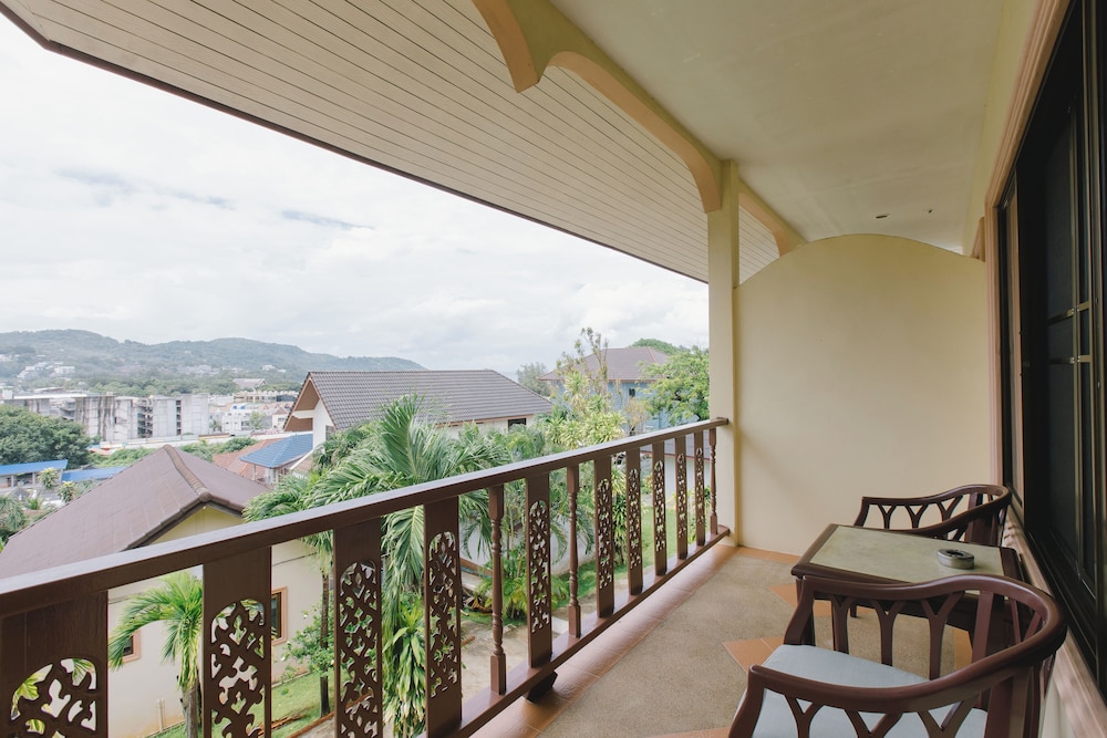 Large Double Room - Photo 5
