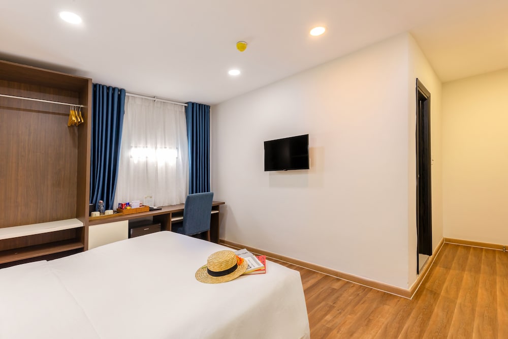 Junior Double Room