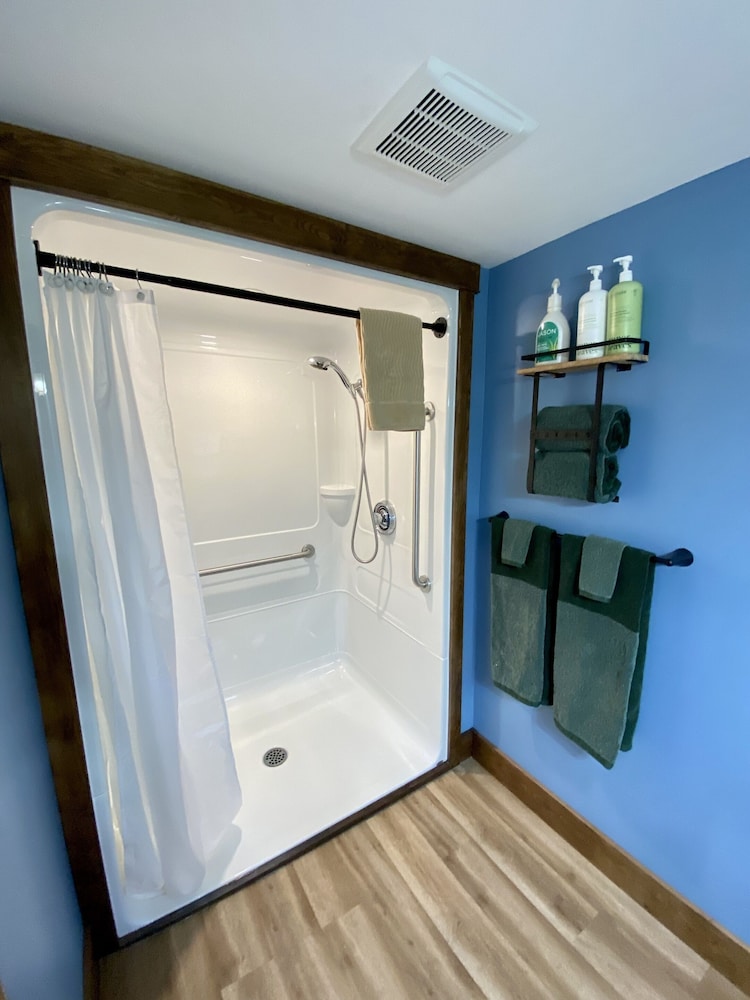 Double Room, Ensuite ( Sunset Cove) photo 3