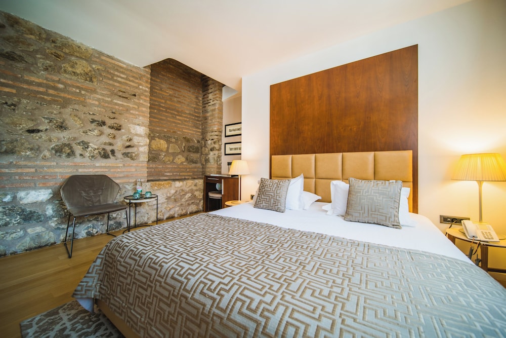 Superior Double or Twin Room photo 1