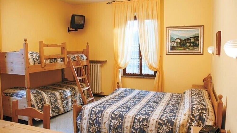 Quadruple Room photo 1