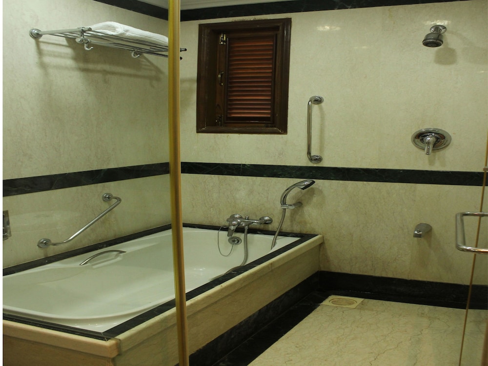 Standard Double or Twin Room photo 2