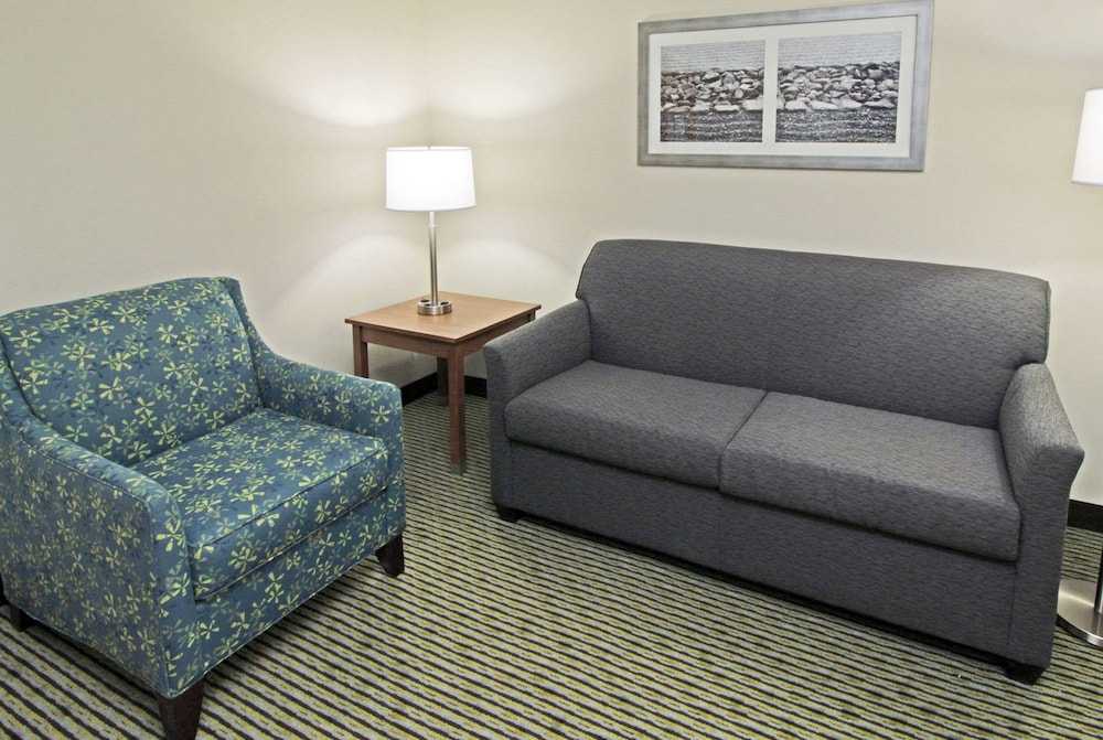 Suite, Multiple Beds, Non Smoking photo 2
