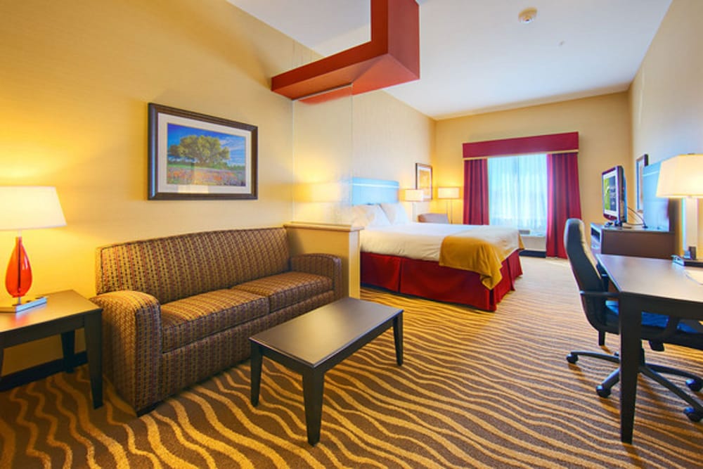 Suite, 2 Queen Beds (Living Area) - Photo 5
