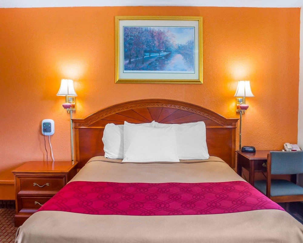 Room, 1 Queen Bed, Accessible, Non Smoking - Photo 5
