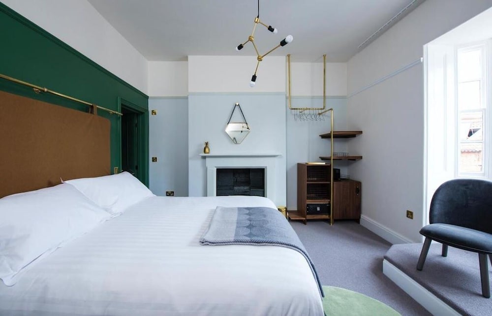 Deluxe Double Room, Ensuite photo 2