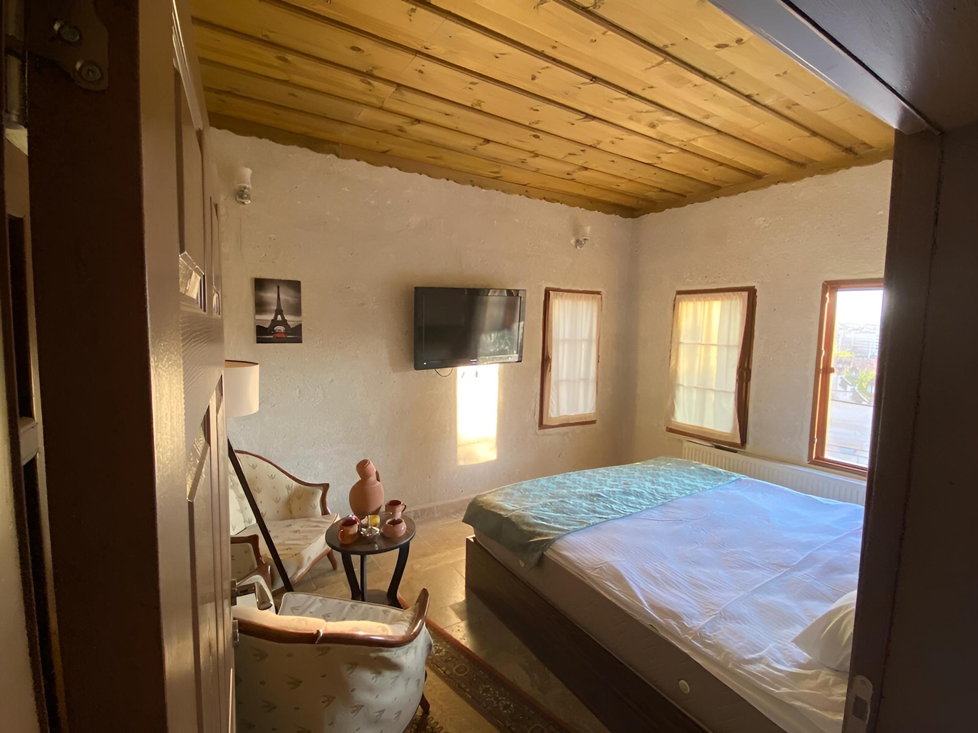 Deluxe Double or Twin Room photo 1