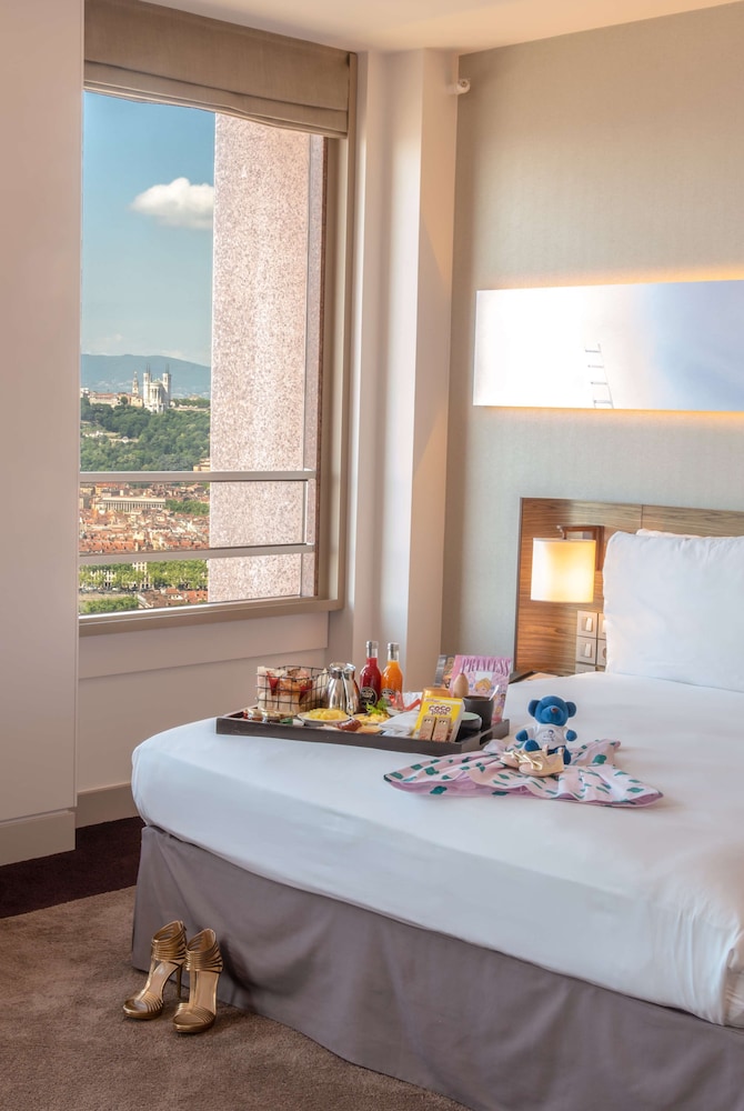 Junior Suite (Panoramic View) - Photo 4