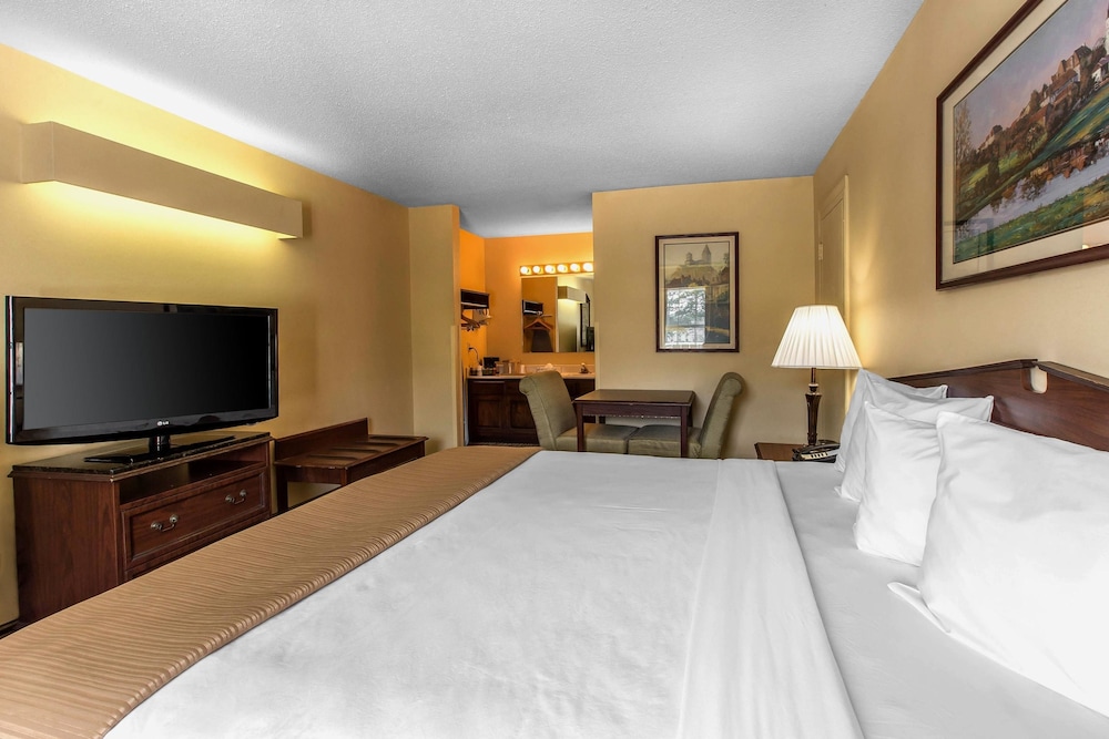 Room, 1 King Bed, Accessible, Non Smoking - Photo 1