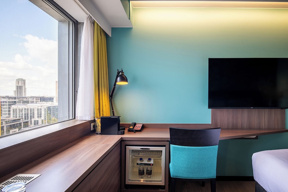 Double Room, 1 Queen Bed, City View