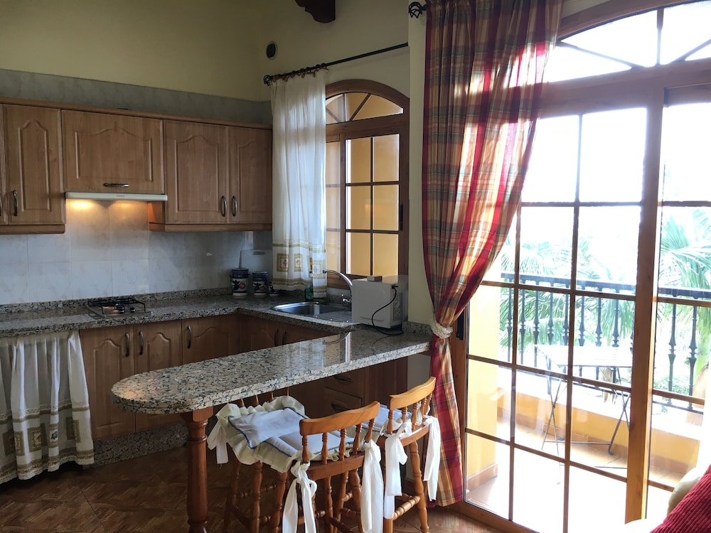 Panoramic Apartment, 1 Bedroom, Balcony, Sea View - Photo 8