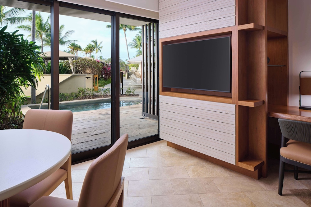 Pool Side Suite (adults Only)