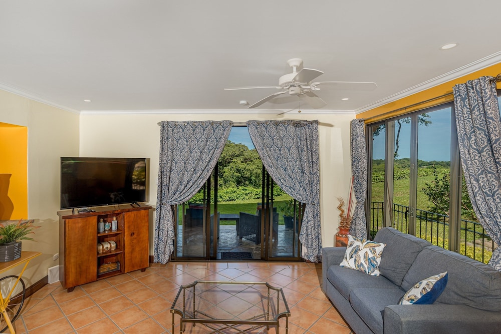 Bougainvillea 9101 - Luxury Apartment photo 2