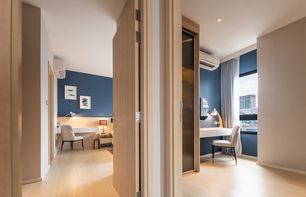 Suite, 2 Bedrooms, Corner (Sky)
