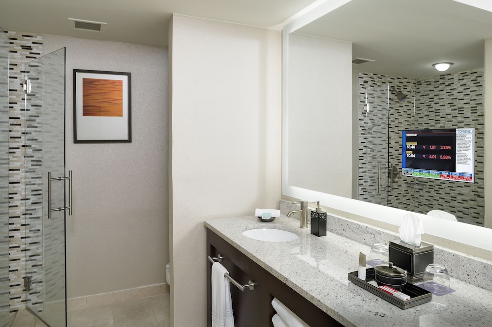 Regency, Suite - Photo 5