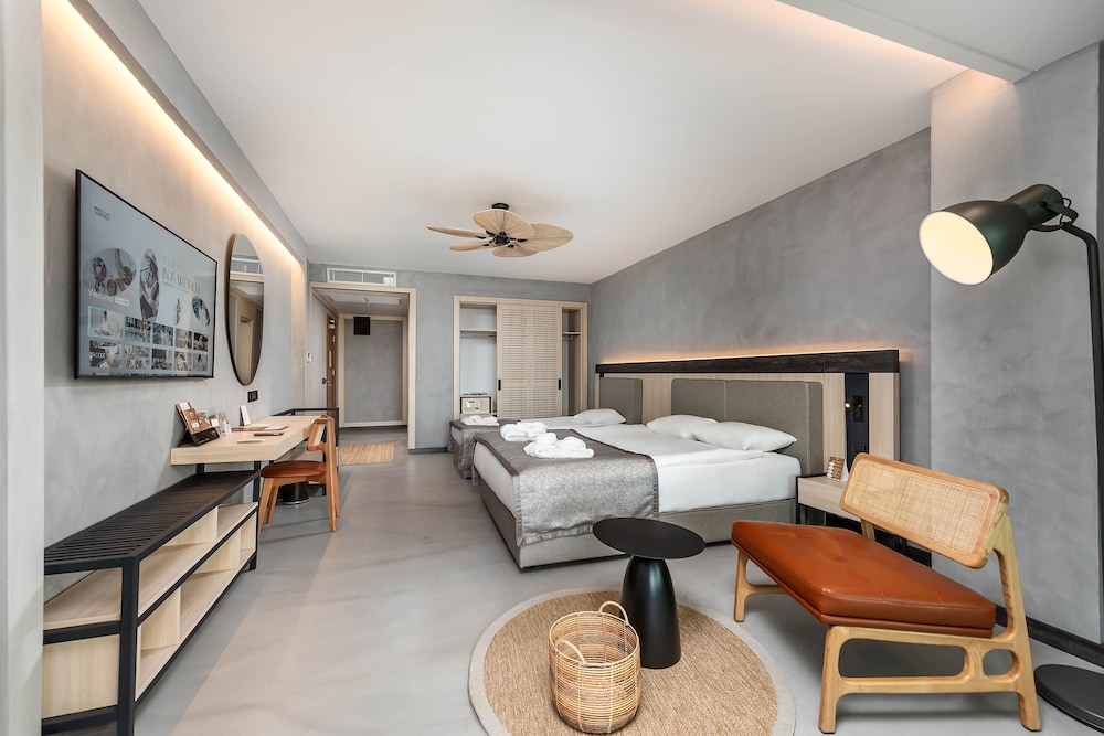 Premium Signature Room