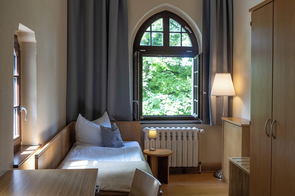 Comfort Single Room, Non Smoking, Park View