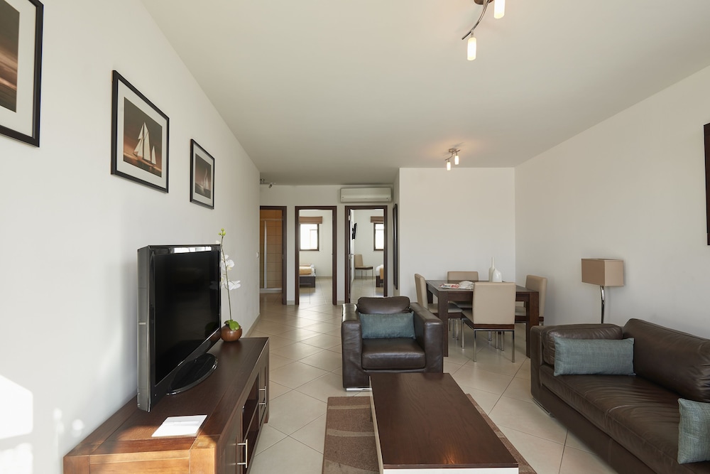 Suite, 2 Bedrooms (Sol 2 Adults + 1 Child) photo 2